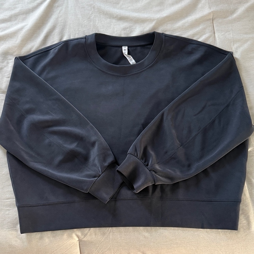 Lululemon Gray Cropped Crewneck